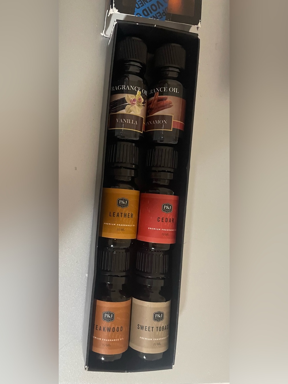 P&J Fragrance Oil Set – Assorted Scents in Brown, Red, Yellow, Cream, Black